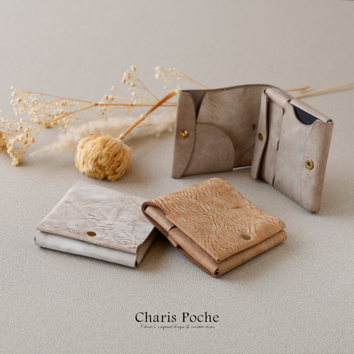 charispoche【本革】 シームレス二つ折り財布 lw265