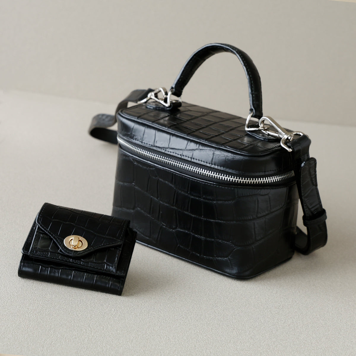 本革 バニティバッグ クロコ型押し クロコダイル バッグ