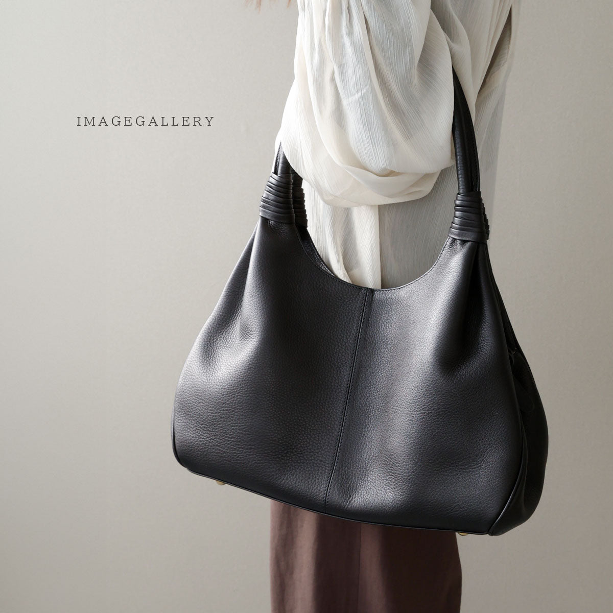 【本革】ショルダーバッグ　lbw018